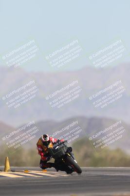 media/Oct-26-2025-Race Pace (Sun) [[c1447ca738]]/Non Verified (1st 20 Minutes of every Hour)/4-Turn 14 (1110am)/